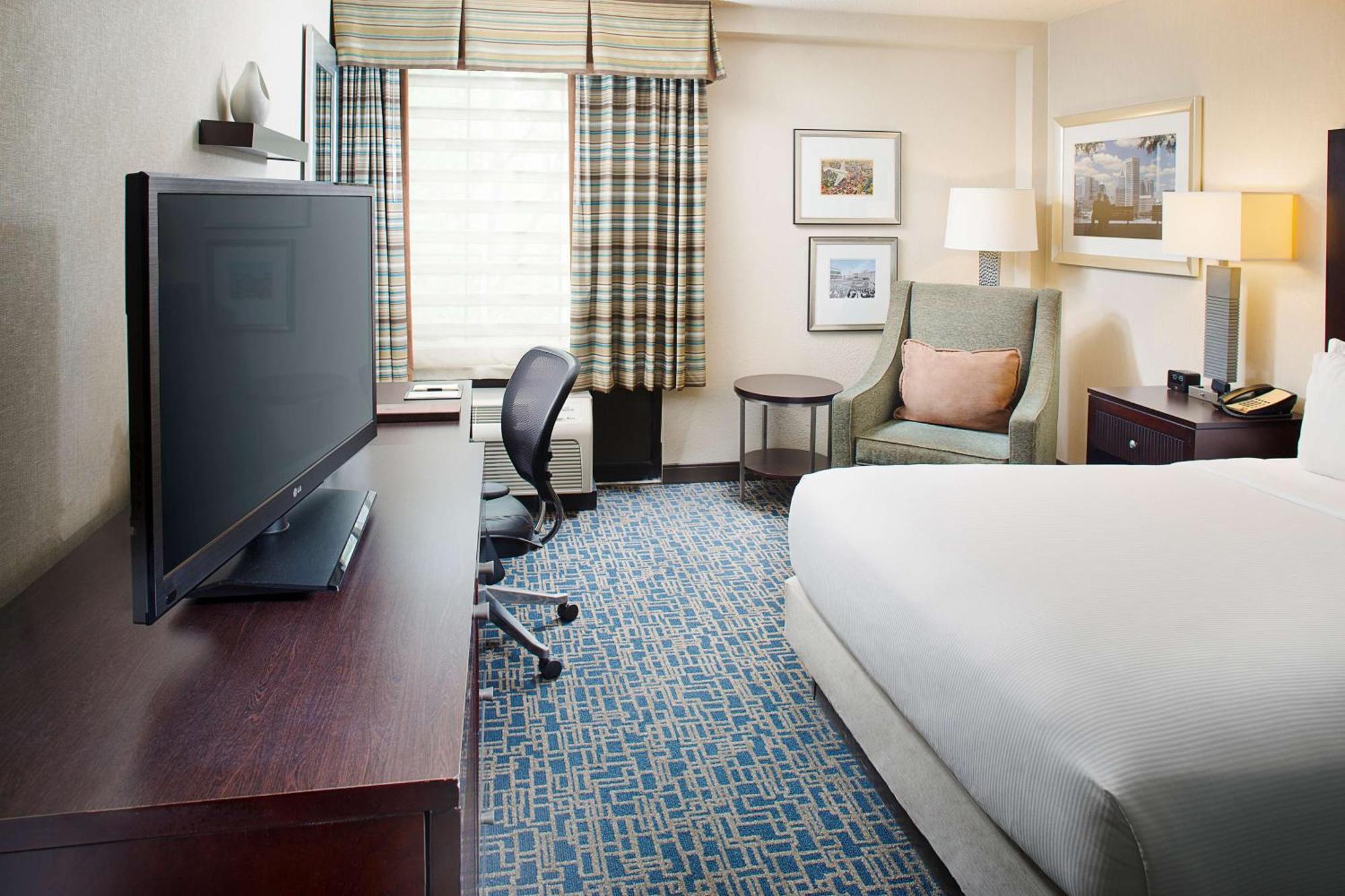 Doubletree By Hilton Baltimore - BWI Airport Линтикъм Екстериор снимка