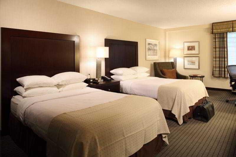 Doubletree By Hilton Baltimore - BWI Airport Линтикъм Стая снимка